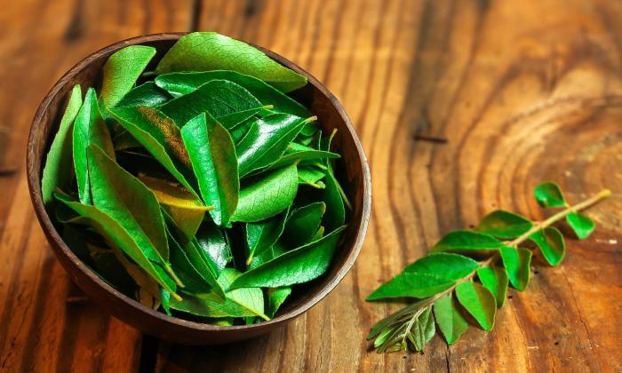 Organic Curry Leaves